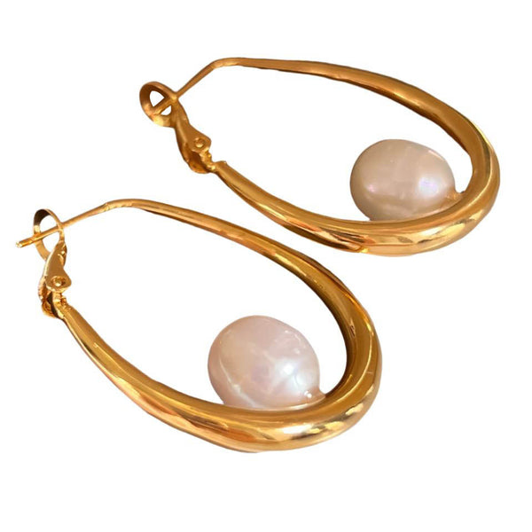 Veile Studios Large Oval Freshwater Pearl Fashion Commuting Copper Material Earrings
