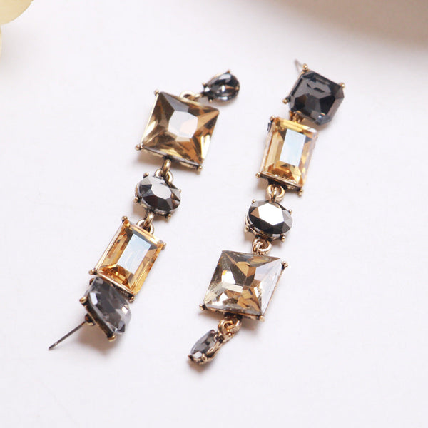 Veile Studios Elegant Socialite Geometric Irregular Sparkling Gemstone Diamond Earrings
