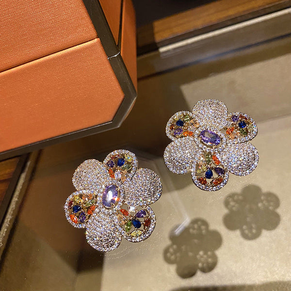 Veile Studios Colorful Flower Stamen With Diamond Flowers In Gold And Green Earrings