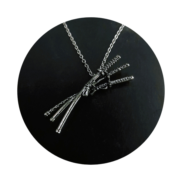 Veile Studios Cool Necklace Sauron Three Knife Pendant Alloy Fashion Accessories Necklaces & Pendants