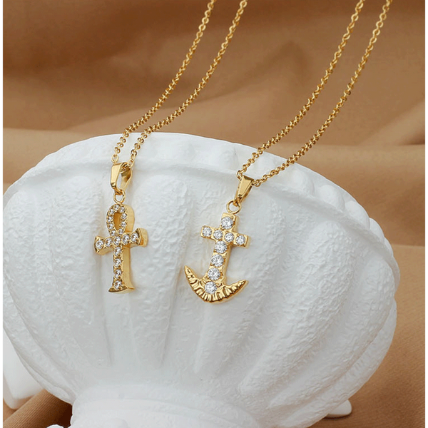 Cross Necklace For Women Simple And Colorfast Zircon Stainless Steel Collarbone Chain Titanium Necklaces & Pendants