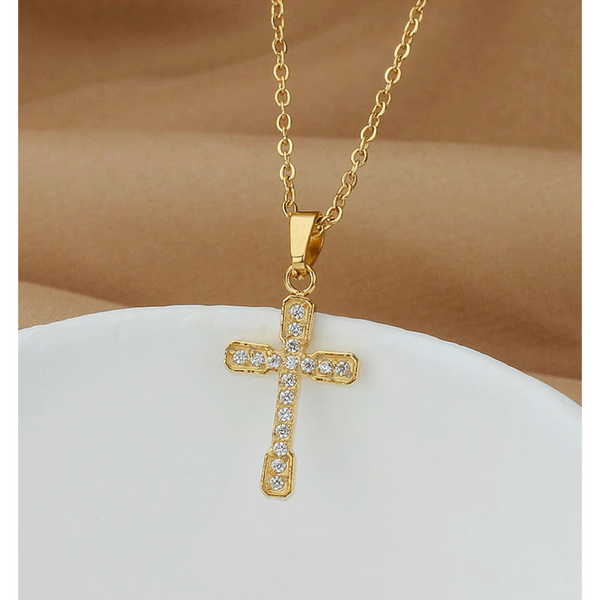 Cross Necklace For Women Simple And Colorfast Zircon Stainless Steel Collarbone Chain Titanium Necklaces & Pendants