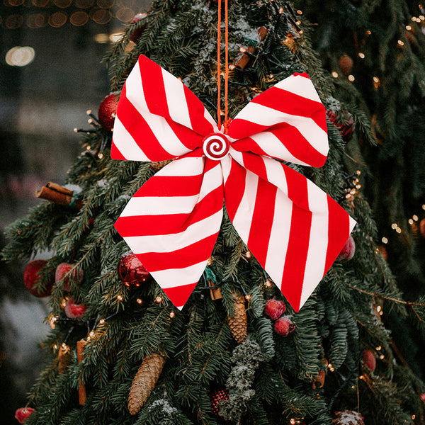 Christmas Decorations With Red And White Striped Bows Seasonal Decorations