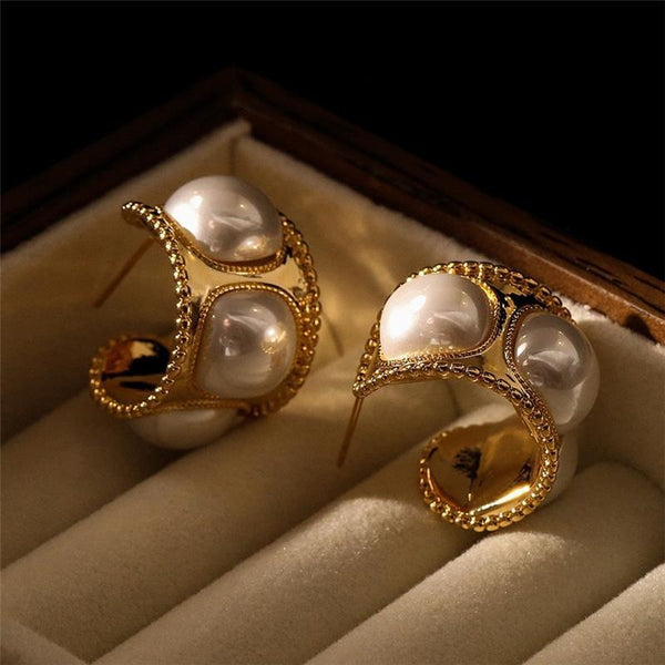 Veile Studios C Shaped Pearl Elegant Hoop Women Ladies Accessories Earrings