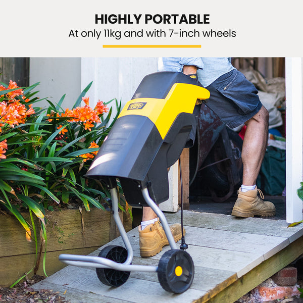 Michigan 2400W Electric Garden Mulcher Shredder Portable Wood Chipper Push Stick 40L Collection Bag Chippers Shredders Mulchers