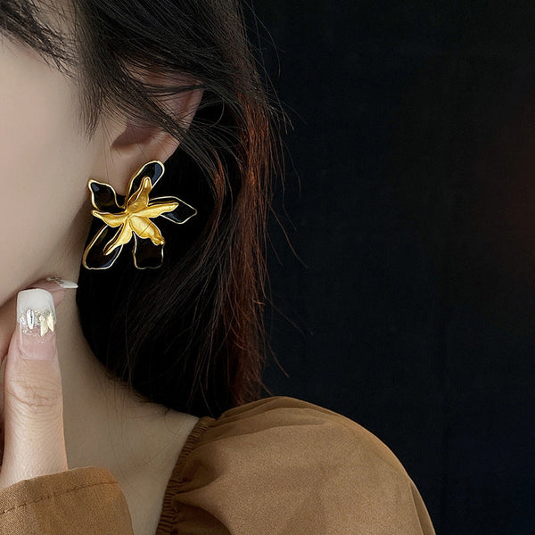 Veile Studios Silver Needle Medieval Oil Dropping Double Layered Flower Earrings