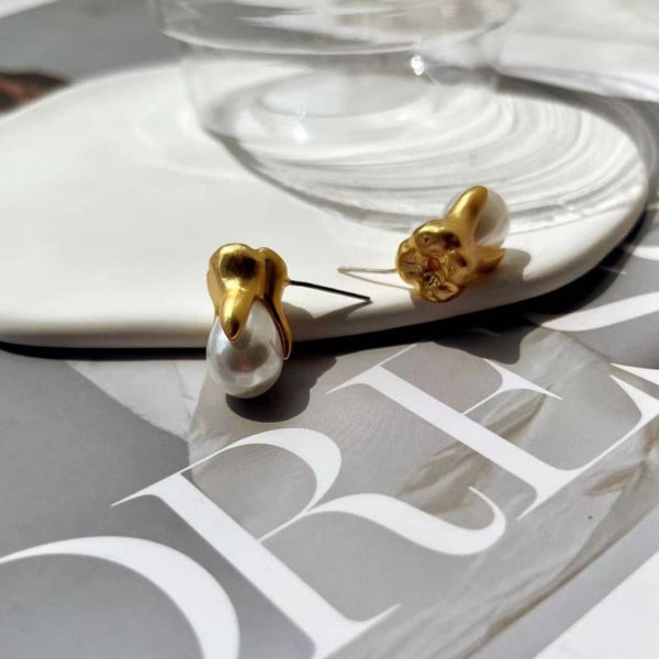 Veile Studios Abstract Facial Features Series Teeth Pearl In Copper Material Earrings