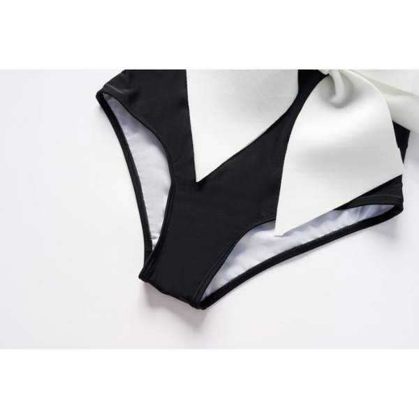 One Piece Bow Decoration Sweet Girl Black And White Contrasting Swimsuit Female Swimwear