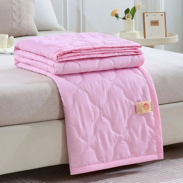Skin Friendly Cooling Blanket Double Sided Cold Effect Quilt Spring Summer Breathable Quilt

< Blankets