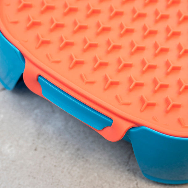 Marley Slowappy Reversible Dog Lick Mat Pet Care Feeding Warm Ocean Red Dog Feeding Mats