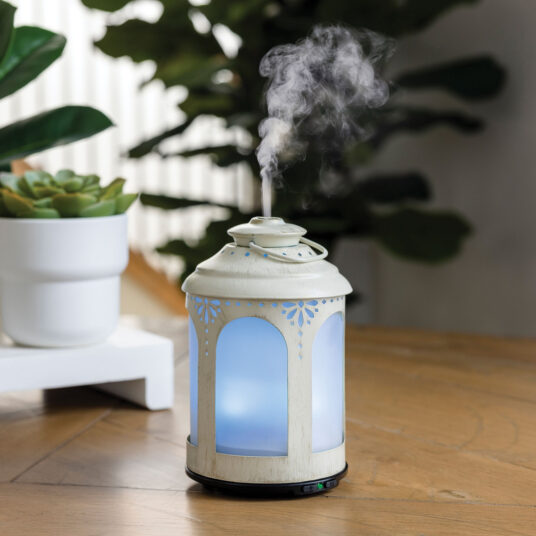 White Metal Ultrasonic Aroma Diffuser With Led Light For Aromatherapy Diffusers