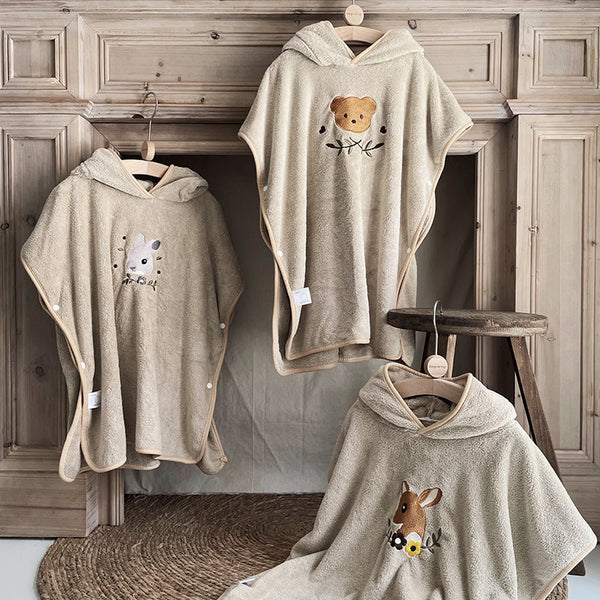 Ultra Soft Hooded Bath Towel For Kids A€“ Coral Fleece Poncho With Charming Animal Design Quick Dry Absorbent Robe For Bath Pool Beach (Deer) Towels &