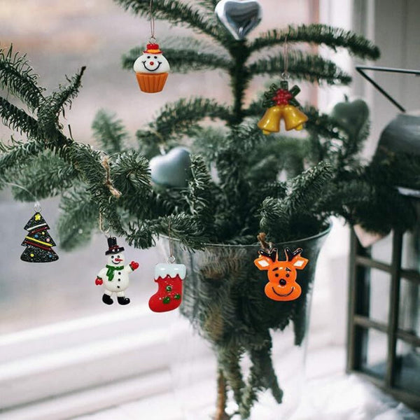 60Pcs Mini Christmas Ornaments For Tree Decorations Small Resin Miniatures Craft Seasonal Decorations