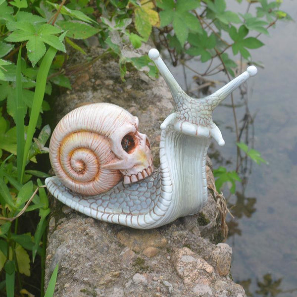 Gothic Skeleton Snail Skull Sculpture Unique Home Decor Sculptures & Figurines
