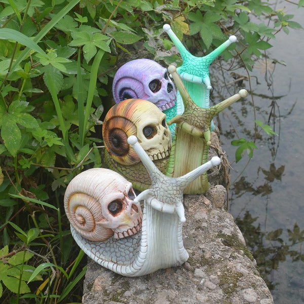 Gothic Skeleton Snail Skull Sculpture Unique Home Decor Sculptures & Figurines