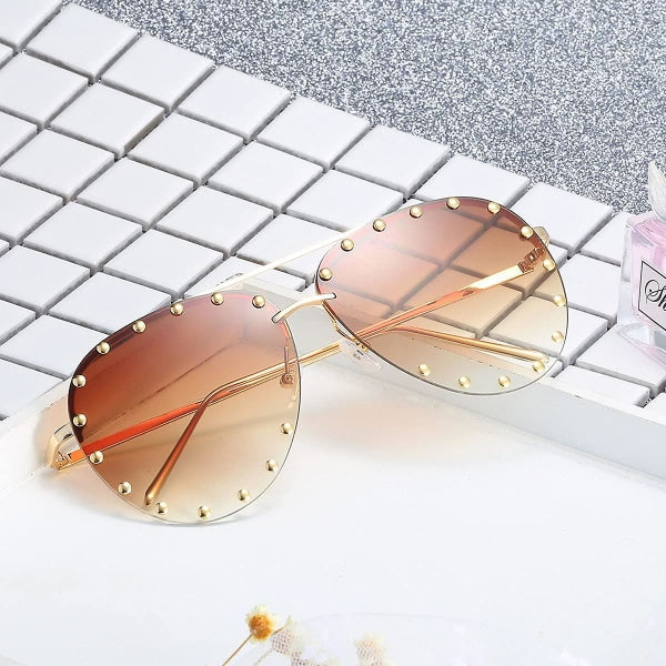 Women's Classic Pilot Metal Frame Fashion Style Uv400 Protection Gold Frame/Gray Sunglasses