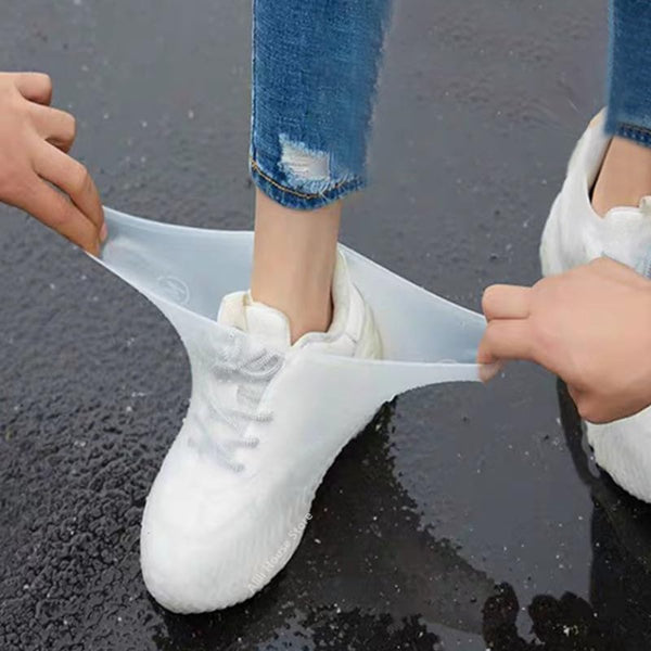 Overshoes 1 Pair Waterproof Silicone Reusable Non Slip Suitable For Outdoor Activities (White Size M) Shoe Covers