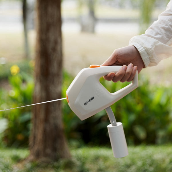 Retractable Dog Leash 16 Ft Nylon Rope Up To 105Lbs Medium Large Dogs One Hand Brake Stop Lock White Leads & Head Collars
