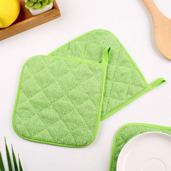 Placemat Set Of 5 Insulation Mats For The Kitchen Heat Resistant Large Coasters Daily Cooking And Baking (Dimensions: 6.5 X Inches Color: Light Green)