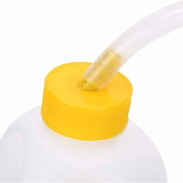 Urinal Men Pee Bottle Camping Toilet Plastic Anti Splash Urine Cup Large 1700Ml With Lid Reusable For The Elderly Hospitalcamping Portable Toilets & A