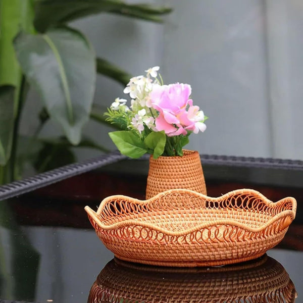 1Pc Rattan Fruit Basket Hand Woven Bread Tabletop Round Wicker Food Serving Storage Bowl Natural Decorative For Home Kitchen Counter Organising Storag