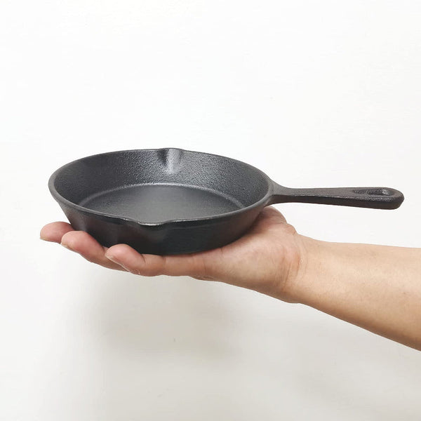 Cast Iron Mini Frying Pan 16 Cm Black Frying & Grill Pans