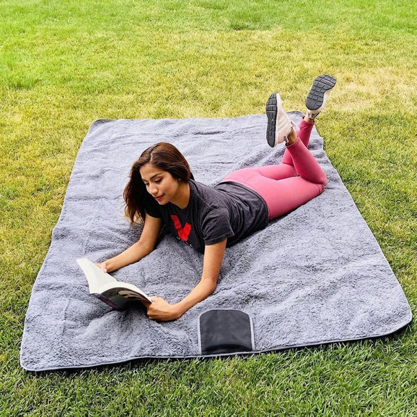 Outdoor Camping Blanket Black 150X200cm Water Resistant Polyester Blankets
