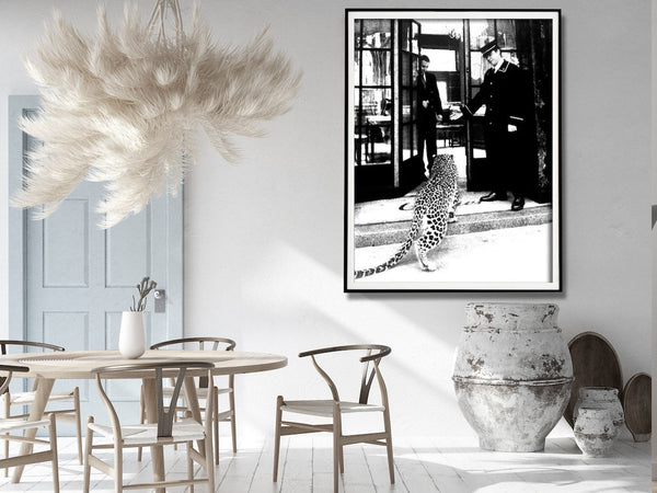 50Cmx70cm Luxury Brand Leopard Jewelry Shop Poster Black Frame Canvas Wall Art