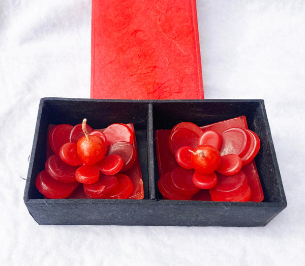 2 Red Lotus Floating Candles In Black Gift Box Set Birthday Xmas Valentine Mothers Day Present Seasonal Decorations