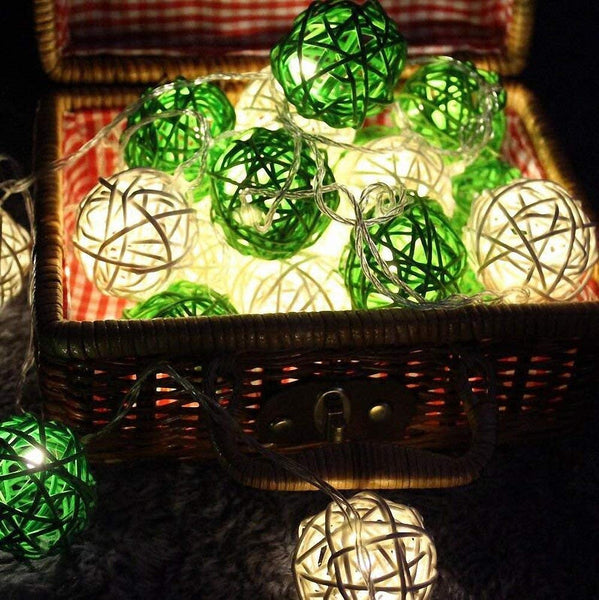 Green White 5Cm Rattan Cane 20 Ball Battery Powered 3M String Lights Home Wedding Party Decor Seasonal Decorations