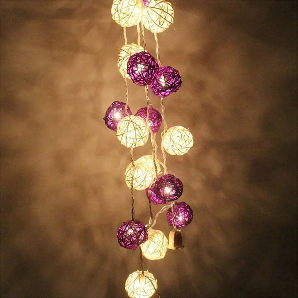 1 Set Of Purple N White 5Cm Rattan Cane 50 Ball Battery Powered Long 5M String Lights Christmas Gift Home Wedding Party Bedroom Decoration Table Centr