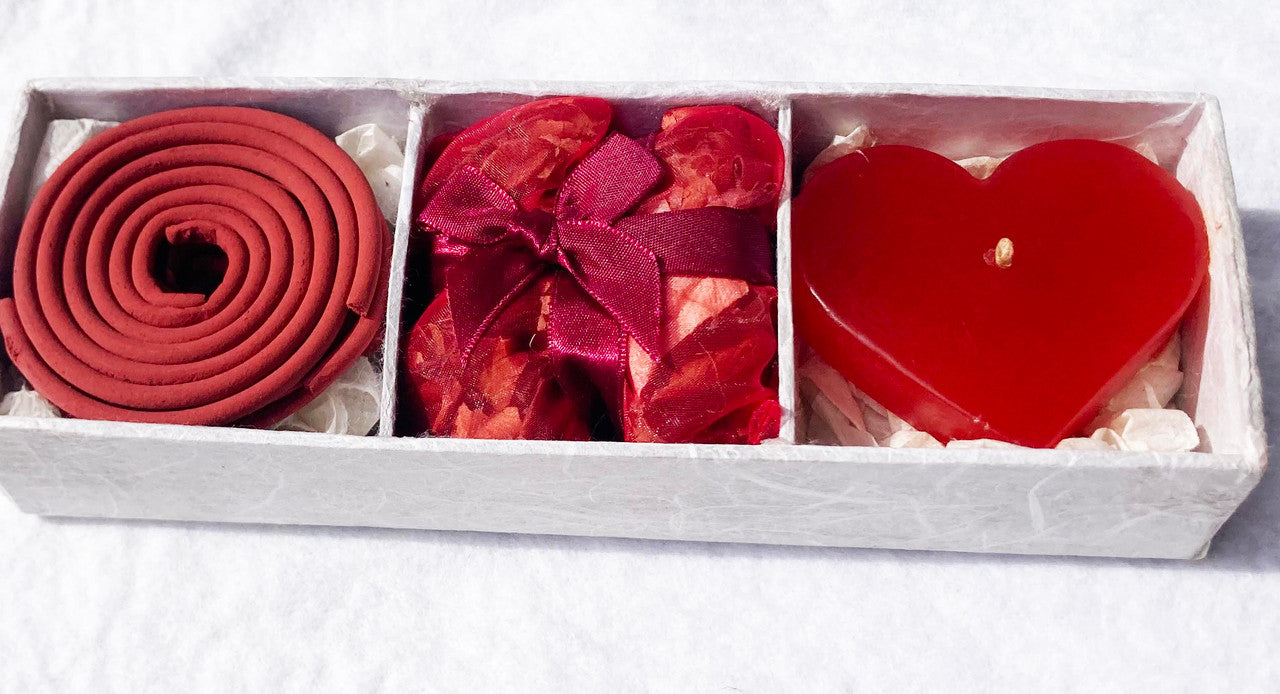 Red Heart Candle Spa Gift Set 3 Incense Coils Pot Porri Satchet Box Seasonal Decorations