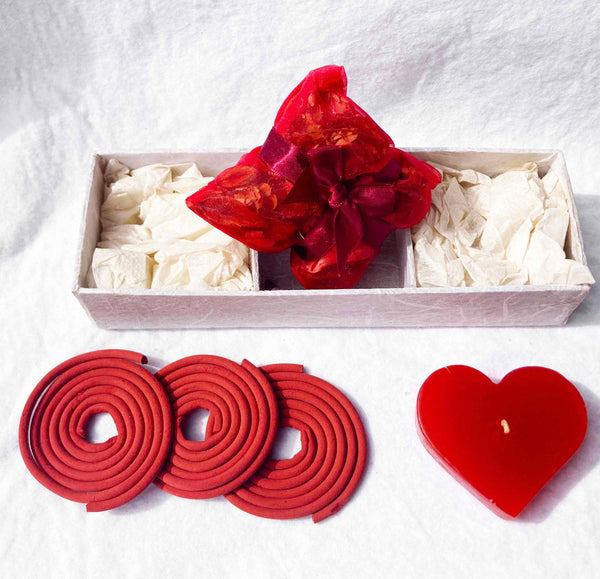 Red Heart Candle Spa Gift Set 3 Incense Coils Pot Porri Satchet Box Seasonal Decorations