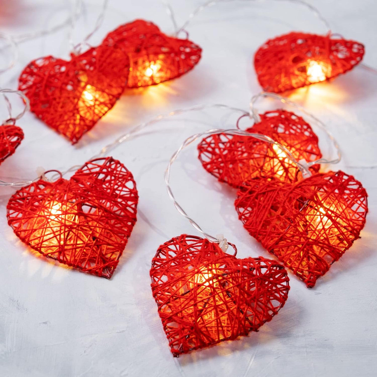 50 Red 3D Hollowed Rattan Heart Shaped 5M Long String Fairy Lights Battery (Aa) Indoor & Outdoor Decorations Wedding Valentines Romantic Room Table Li