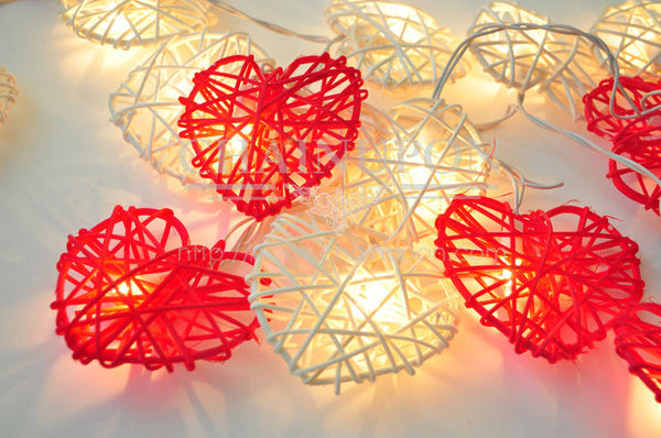 50 Rattan 3D Red White Heart 5M Battery Indoor Outdoor Decor String Lights