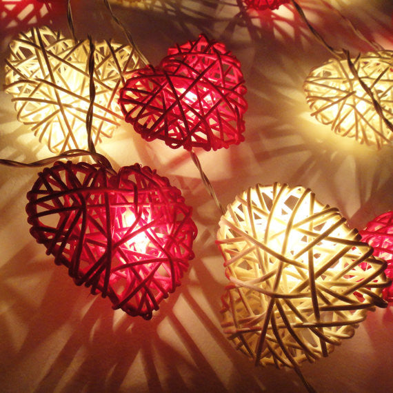50 Rattan 3D Red White Heart 5M Battery Indoor Outdoor Decor String Lights
