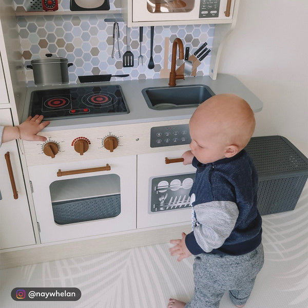 Classic World Superior Kitchen Pretend Kitchens