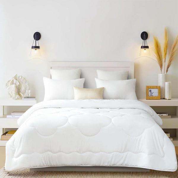 100% Premium Bamboo Microfiber Quilt All Season Ultra Soft Comfy Machine Washable Hypoallergenic & Breathable Duvet With Extra Plush Fabric Luxurious