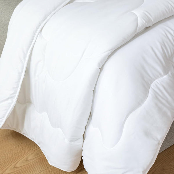 100% Premium Bamboo Microfiber Quilt All Season Ultra Soft Comfy Machine Washable Hypoallergenic & Breathable Duvet With Extra Plush Fabric Luxurious