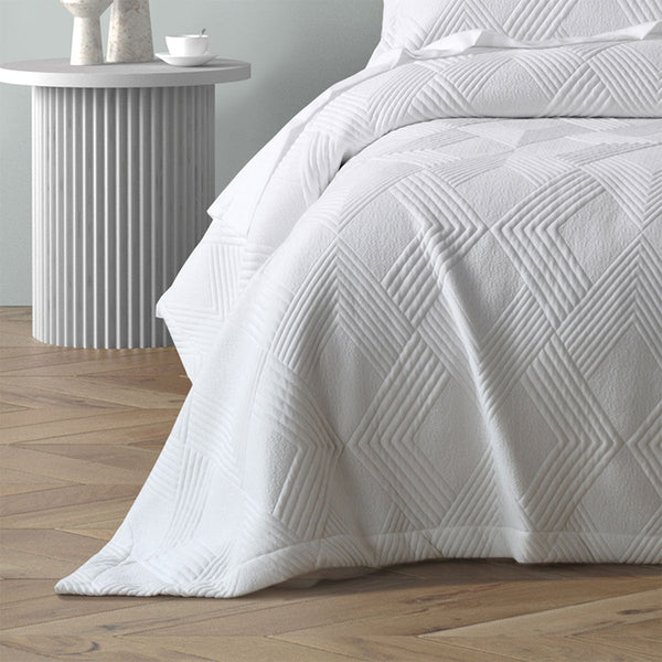Bianca Cassiano White Polyester Jacquard Coverlet Set Other Bedding