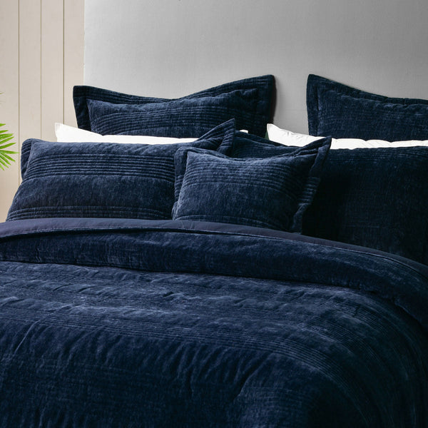 Bianca Cyrano Indigo Soft Velvet Polyester Quilted Coverlet Set Queen/King Quilt Covers