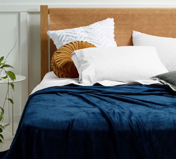 Accessorize Super Soft Blanket Queen/King Ink Blue Blankets