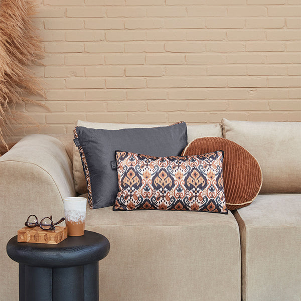 Kaat Amsterdam Julan Anthracite Velvet Oblong Filled Cushion 40Cm X 60Cm Cushions & Decorative Pillows