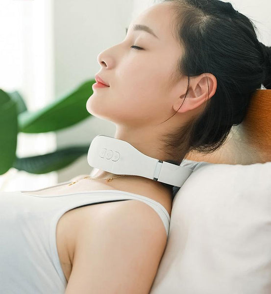 Neck Massager With Heat Therapy Electromagnetic Pulse Technology Massagers