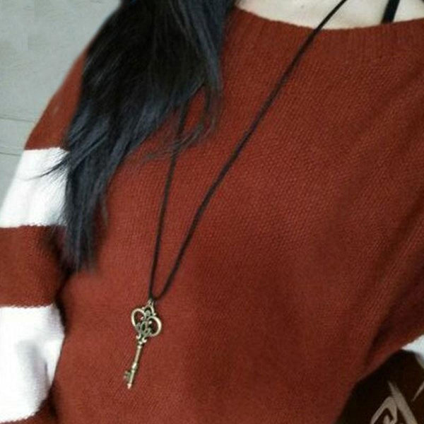 Veile Studios Crown Key Pendant Retro Charms & Pendants