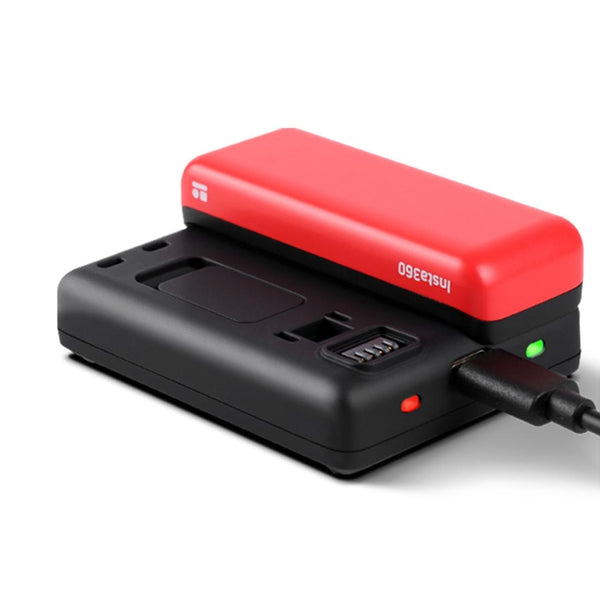 Insta360 One R 4K Panoramic Camera With Fast Charging Base For Audio And Video Chargers & Cradles