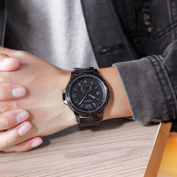 Stylish Waterproof Men Quartz Watch With Steel Band Black Watches
