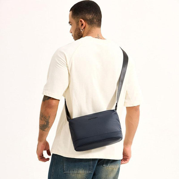 Lightweight Men Shoulder Bag For Commuting Black Bags