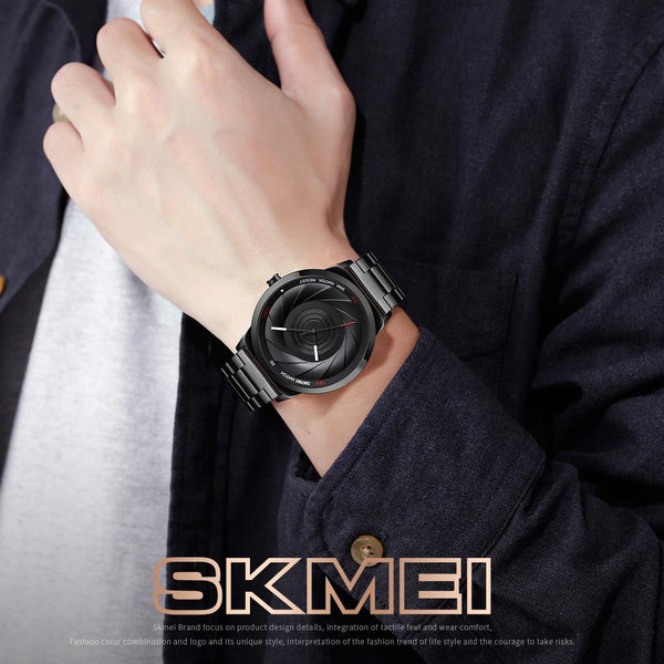 Stylish Waterproof Gold Quartz Watch For Men Watches
