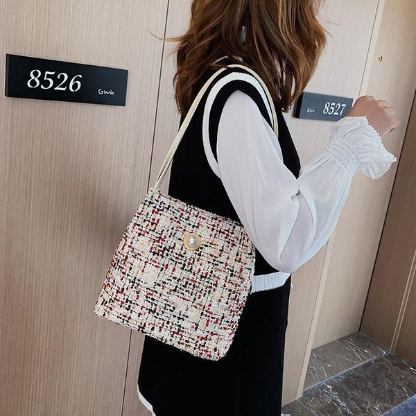 Black Woolen Knit Bucket Bag For Women Onesize Women's Bags & Handbags